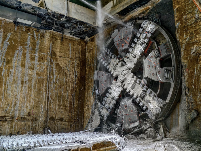 Máy đào hầm Thần Tốc hoàn thành tại ga Hà Nội , cột mốc quan trọng dự án metro số 3 - Ảnh 1.