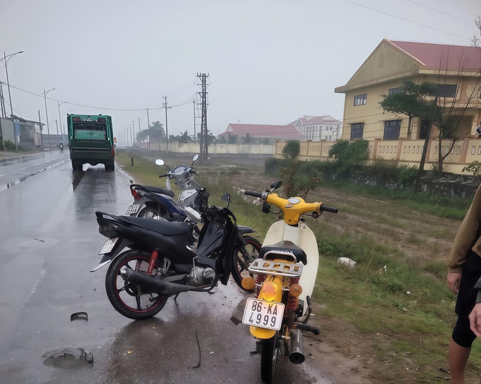 Va chạm giao thông khiến 3 học sinh thương vong ở Quảng Trị - Ảnh 1.