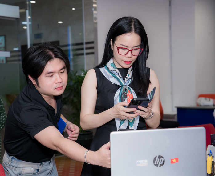 VIDEO: Trường ĐH Hoa Sen chung tay cùng chương trình "Triệu tập vở cho học sinh vùng bị thiên tai" - Ảnh 4.