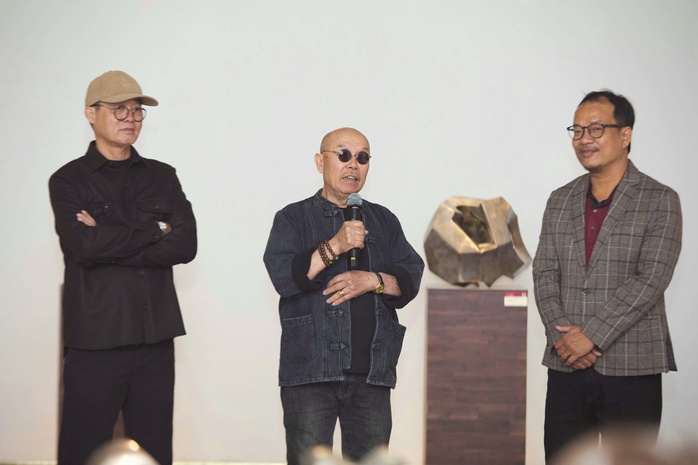 Triển lãm hội họa và điêu khắc Đinh Phong - Ảnh 5.