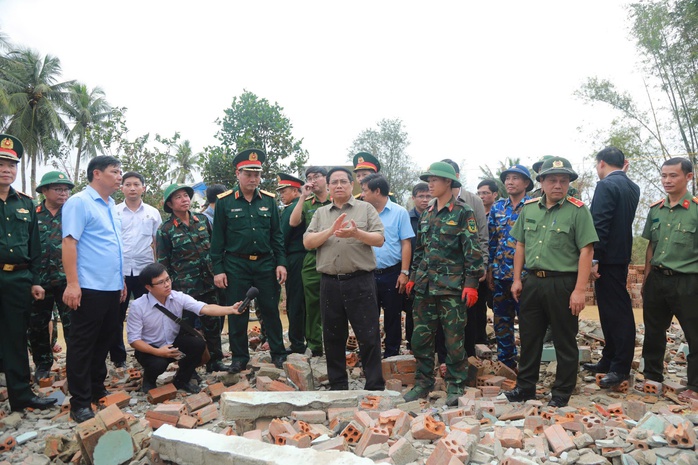 Khởi công xây dựng 684 nhà cho người dân bị bão lũ trong Chiến dịch Quang Trung thần tốc - Ảnh 2.