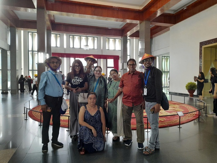 NHỮNG NGƯỜI VẼ LẠI ĐỜI MÌNH: Hành trình rực rỡ của Bình Thuận - Ảnh 1.