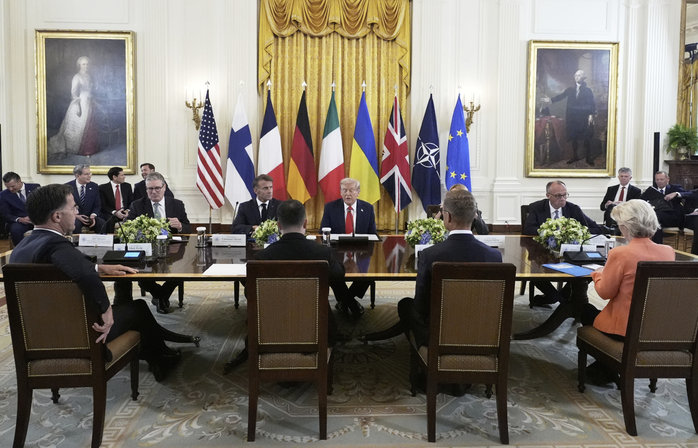 Quan hệ Mỹ - châu Âu thêm rạn nứt - Ảnh 1. Quan hệ Mỹ - châu Âu thêm rạn nứt - Ảnh 1.