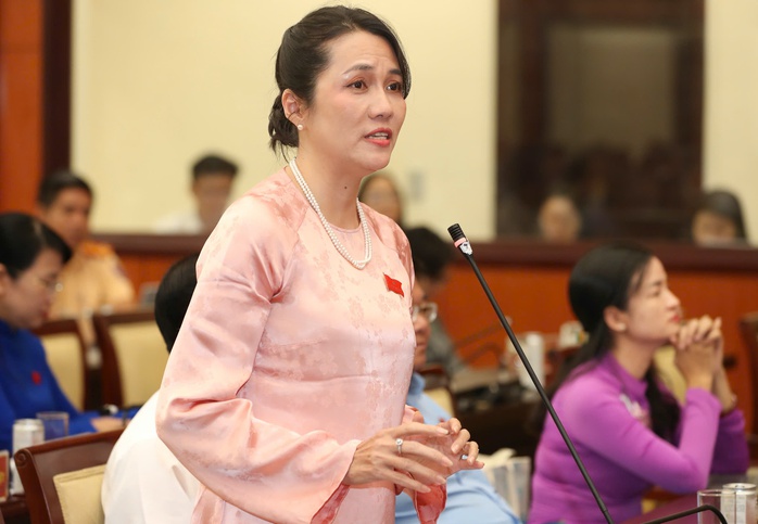 Giám đốc Sở Xây dựng TPHCM nói gì khi cò nhà ở xã hội tràn lan trên TikTok, Facebook - Ảnh 1.