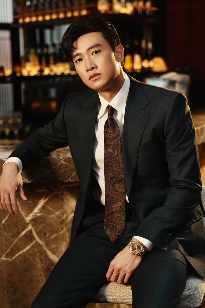 Quốc Trường điển trai, sánh vai mỹ nhân Tiểu Vy - Ảnh 1.