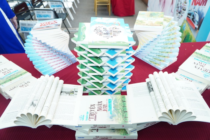 Báo Thanh Niên ra mắt Tủ sách Thanh Nien Books - Ảnh 7.