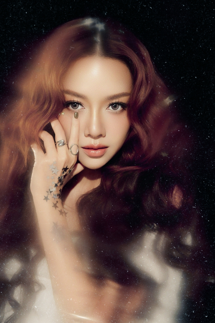 Băng Di gây sốc visual, úp mở về "kỷ nguyên mới" của bản thân - Ảnh 2.