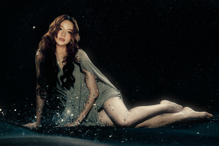 Băng Di gây sốc visual, úp mở về "kỷ nguyên mới" của bản thân - Ảnh 4.