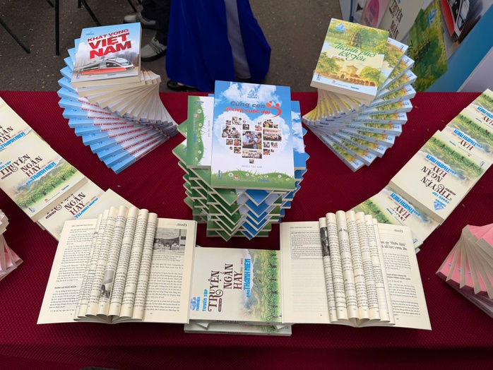 Báo Thanh Niên ra mắt Tủ sách Thanh Nien Books - Ảnh 8.