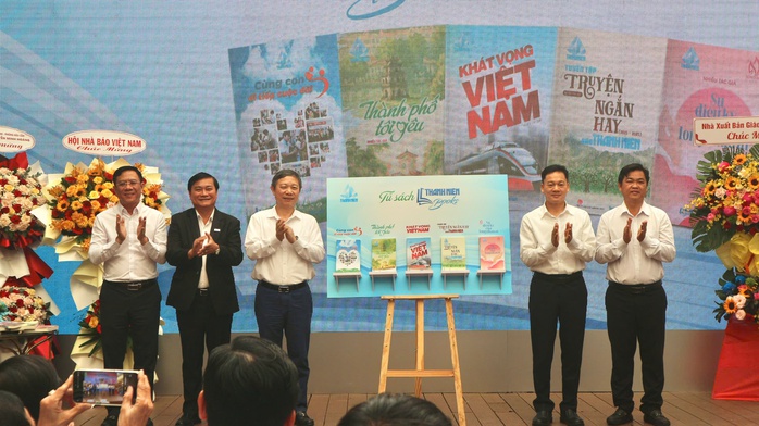 Báo Thanh Niên ra mắt Tủ sách Thanh Nien Books - Ảnh 12.