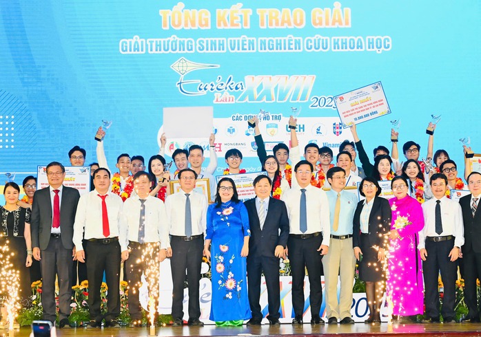 Hỗ trợ tâm lý cho người bị ung thư đoạt giải nhất Nghiên cứu khoa học Euréka - Ảnh 2.