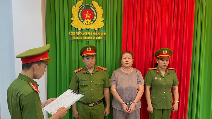 Công an TPHCM khởi tố Đỗ Hồng Trinh vì gây ô nhiễm môi trường nghiêm trọng - Ảnh 1. Công an TPHCM khởi tố Đỗ Hồng Trinh vì gây ô nhiễm môi trường nghiêm trọng - Ảnh 1.