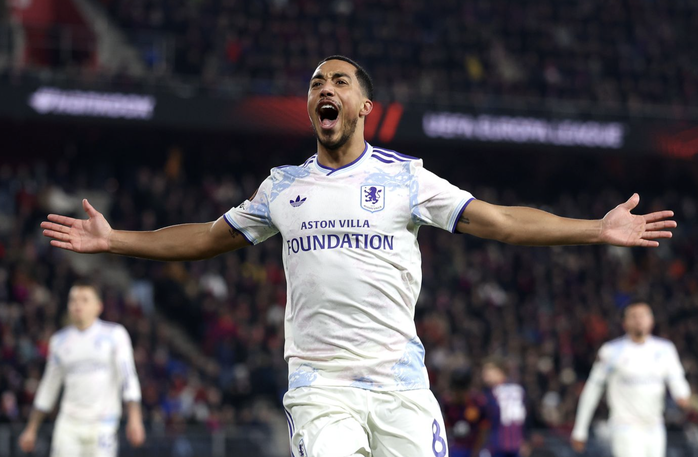 Aston Villa hạ Basel, tiến sát vòng knock-out Europa League - Ảnh 4.