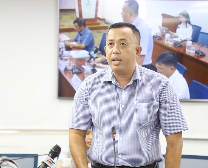 TPHCM giới hạn khung giờ đào bới, sửa chữa mặt đường, vỉa hè dịp cuối năm - Ảnh 1.