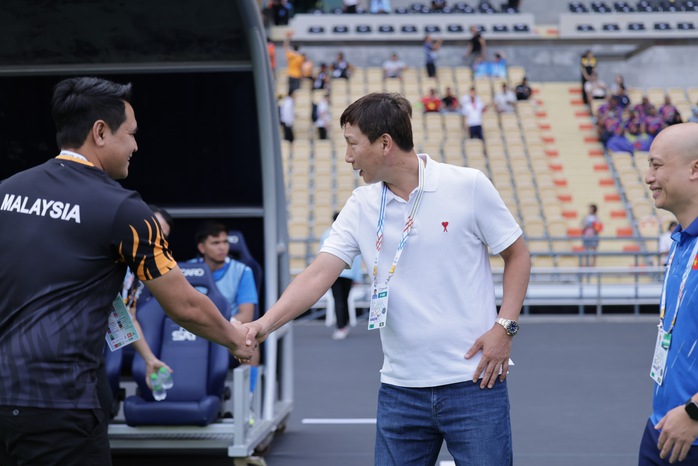 HLV Kim Sang-sik nói gì khi U22 Việt Nam thắng đẹp U22 Malaysia? - Ảnh 1.