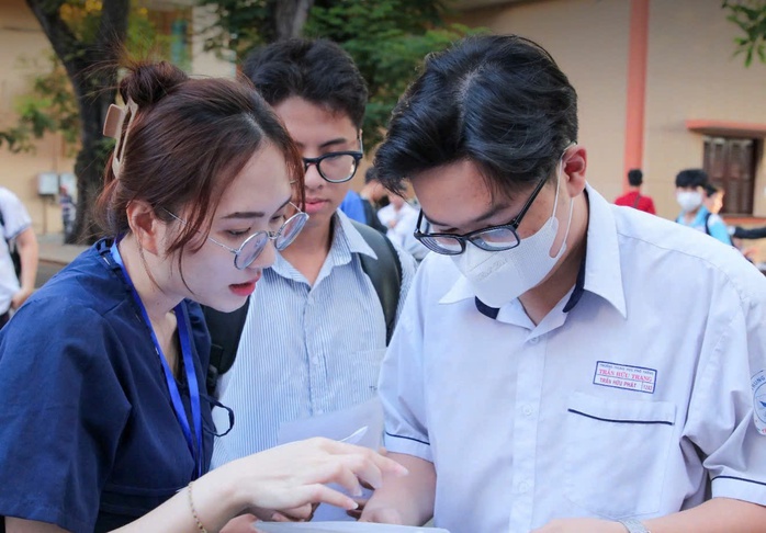 8 trường thành viên ĐHQG TPHCM chỉ sử dụng 1 phương thức xét tuyển - Ảnh 1.