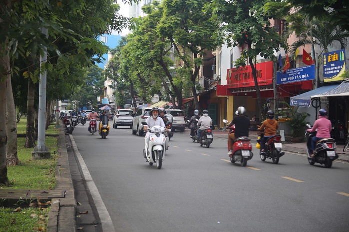 Dự báo thời tiết hôm nay, 12-12: TPHCM và Nam Bộ nắng ráo, UV cao - Ảnh 1.