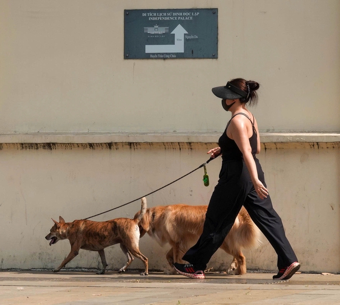 Đừng để sự thờ ơ gây họa cộng đồng - Ảnh 1.