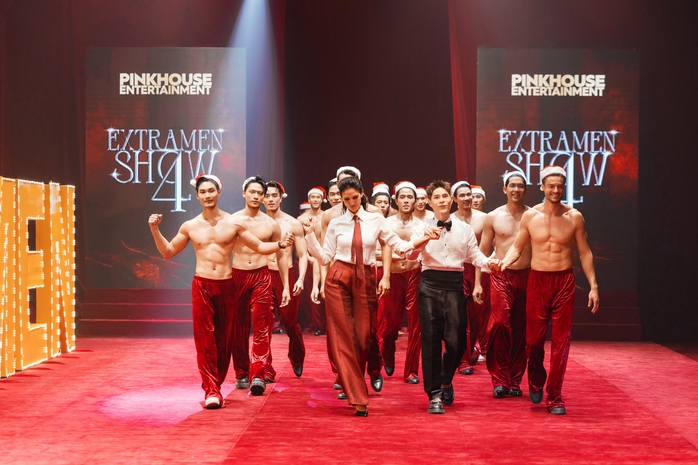 H'Hen Niê thần thái mở màn cho Extra men show - Ảnh 11.