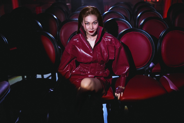 Thanh Hằng "tất bật" - Ảnh 2.