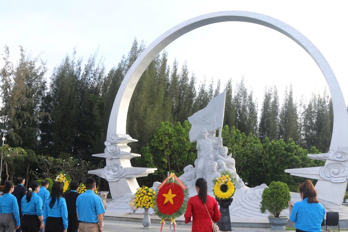 Công đoàn Khánh Hòa: Chăm lo thiết thực người lao động, quyết tâm đổi mới trong nhiệm kỳ 2025-2030 - Ảnh 1.