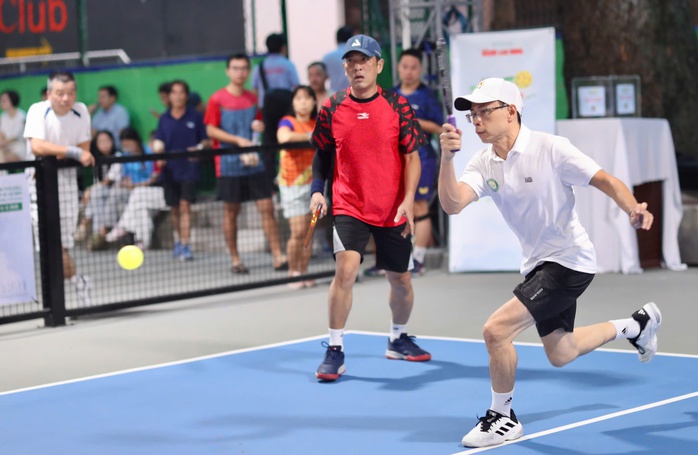 Giải Pickleball "Vòng tay yêu thương" Báo Người Lao Động 2025: Tưng bừng khai mạc - Ảnh 9.