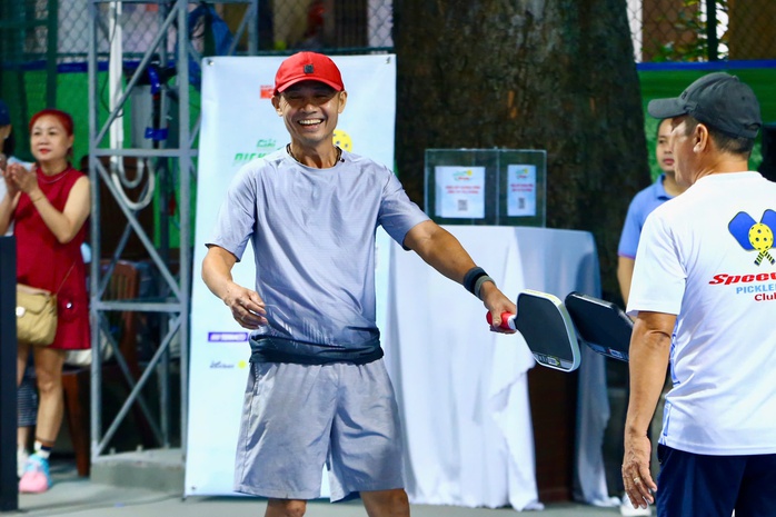 Giải Pickleball "Vòng tay yêu thương" Báo Người Lao Động 2025: Tưng bừng khai mạc - Ảnh 13.
