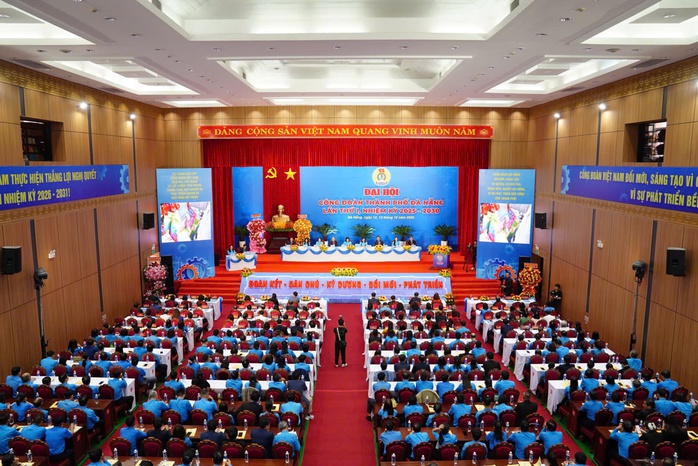 Bà Phan Thị Thúy Linh giữ chức Chủ tịch Liên đoàn Lao động thành phố Đà Nẵng - Ảnh 4.