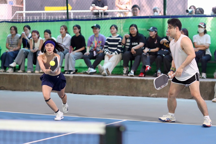 Akira Phan "chơi hết mình", Đồng Ánh Quỳnh mong "phối hợp ăn ý" - Ảnh 4.