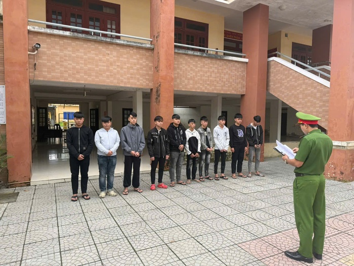 Công an Đà Nẵng khởi tố 10 đối tượng gây rối trật tự công cộng - Ảnh 1. Công an Đà Nẵng khởi tố 10 đối tượng gây rối trật tự công cộng - Ảnh 1.