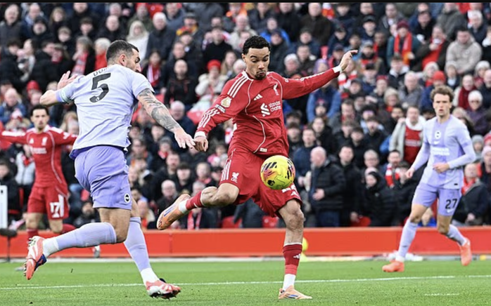 Salah trở lại, Liverpool hạ đẹp Brighton bằng màn tỏa sáng của Ekitike - Ảnh 2.