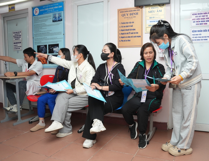 Hơn 2.000 phụ nữ yếu thế được tầm soát miễn phí 4 loại ung thư - Ảnh 2.