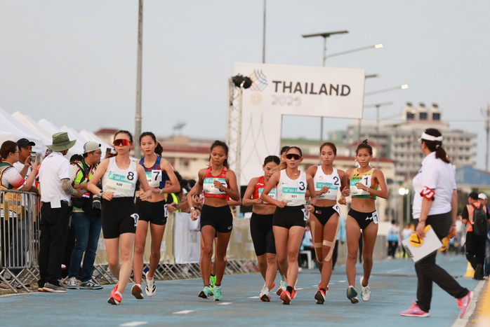 Tái phát chấn thương, "nữ hoàng đi bộ" Việt Nam lỗi hẹn SEA Games 33 - Ảnh 1.