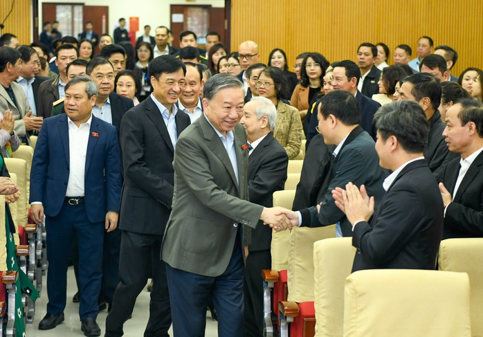 Tổng Bí thư Tô Lâm tiếp xúc cử tri Hà Nội sau Kỳ họp thứ 10, Quốc hội khóa XV - Ảnh 1. Tổng Bí thư Tô Lâm tiếp xúc cử tri Hà Nội sau Kỳ họp thứ 10, Quốc hội khóa XV - Ảnh 1.