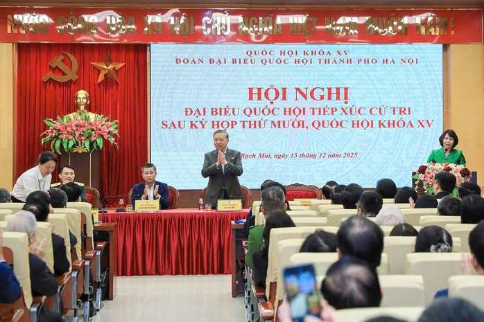 Tổng Bí thư Tô Lâm tiếp xúc cử tri Hà Nội sau Kỳ họp thứ 10, Quốc hội khóa XV - Ảnh 3. Tổng Bí thư Tô Lâm tiếp xúc cử tri Hà Nội sau Kỳ họp thứ 10, Quốc hội khóa XV - Ảnh 3.