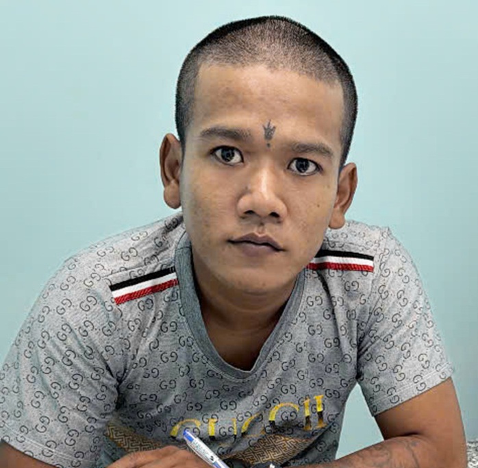 An Giang bắt &ldquo; si&ecirc;u trộm &rdquo; c&oacute; h&igrave;nh xăm lạ tr&ecirc;n tr&aacute;n với nhiều tiền &aacute;n - Ảnh 1.