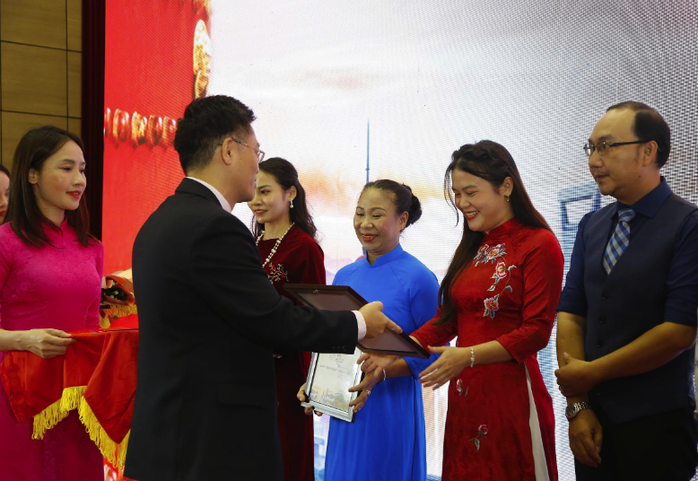 Cuộc thi "Mối duyên với Trung Quốc của tôi" trao giải cho 100 tác giả - Ảnh 3.