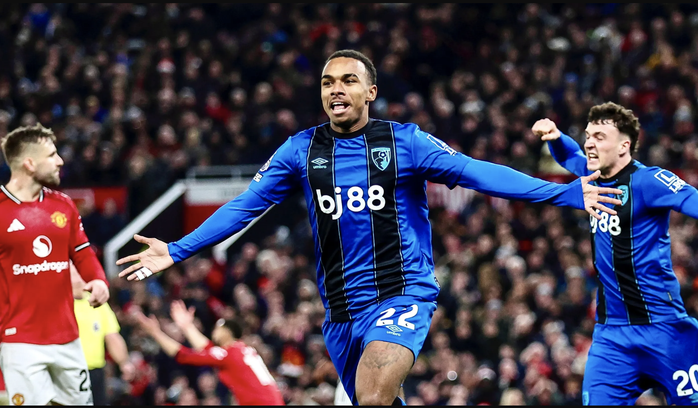 Rượt đuổi nghẹt thở tại Old Trafford, Man Utd v&agrave; Bournemouth chia điểm trận cầu 8 b&agrave;n - Ảnh 7.