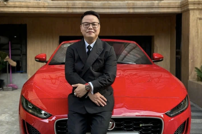 Lê Khắc Ngọ bị dẫn độ về Việt Nam trong vụ lừa đảo ngọai hối lớn - Ảnh 1. Lê Khắc Ngọ bị dẫn độ về Việt Nam trong vụ lừa đảo ngọai hối lớn - Ảnh 1.