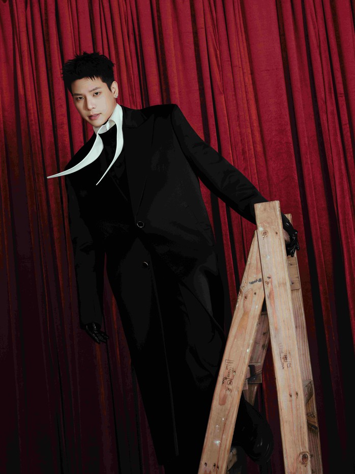 Quân A.P kể chuyện "tình yêu gà bông" - Ảnh 1.