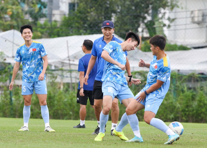 U22 Việt Nam đón tin vui trước trận bán kết SEA Games 33 - Ảnh 1.
