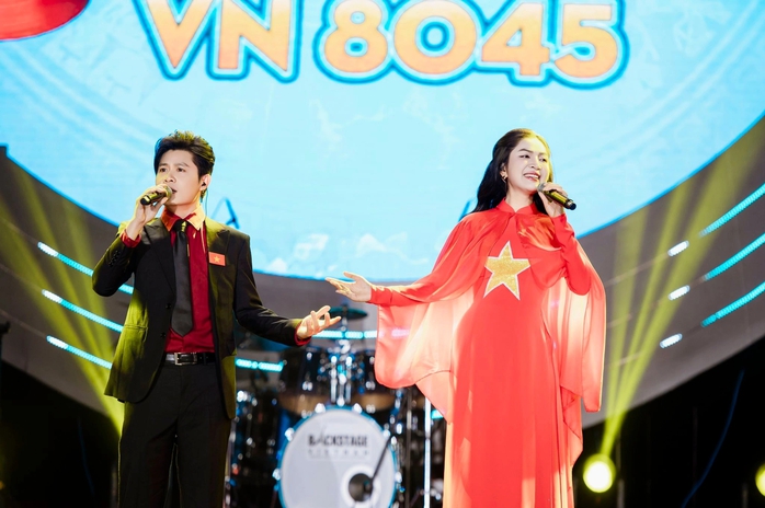 Nguyễn Văn Chung mua nhà nhờ hit gần 7 tỷ view - Ảnh 2.