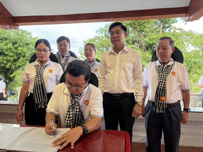 Nhiều hoạt động &yacute; nghĩa của điển h&igrave;nh "D&acirc;n vận kh&eacute;o" TPHCM tại C&agrave; Mau - Ảnh 3.