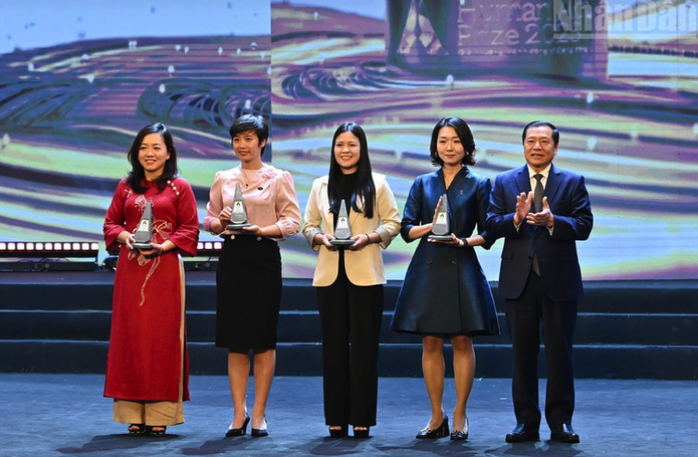 Giải thưởng Hành động vì cộng đồng 2025 vinh danh 25 dự án, ý tưởng, cá nhân - Ảnh 3.