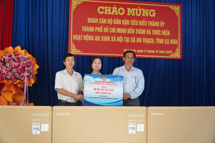 Nhiều hoạt động &yacute; nghĩa của điển h&igrave;nh "D&acirc;n vận kh&eacute;o" TPHCM tại C&agrave; Mau - Ảnh 8.