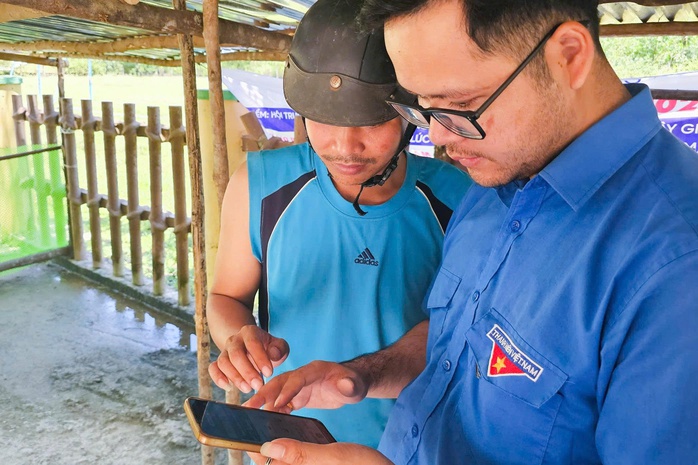 Đưa th&ocirc;ng tin vượt n&uacute;i, mở đường tho&aacute;t ngh&egrave;o cho v&ugrave;ng s&acirc;u - Ảnh 3.