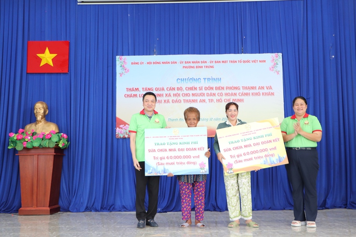 TPHCM: Phường B&igrave;nh Trưng b&agrave;y tỏ t&igrave;nh cảm đến người d&acirc;n x&atilde; Thạnh An - Ảnh 2.