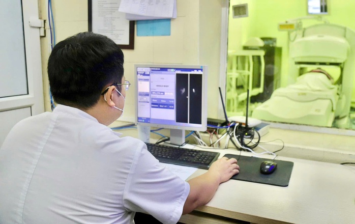 Vì sao thuốc ung thư hiệu quả cao vẫn khó tiếp cận? - Ảnh 2.