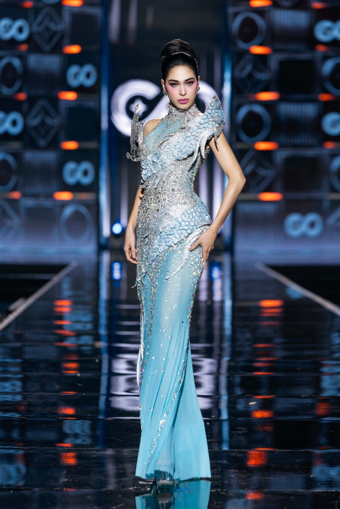 Khi người đẹp diện bikini  - Ảnh 14.