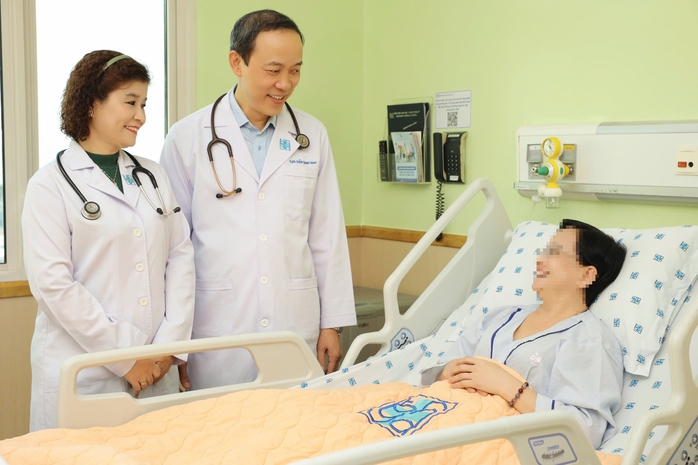 Tiền m&atilde;n kinh v&agrave; chuyện ph&ograve;ng the   - Ảnh 1.